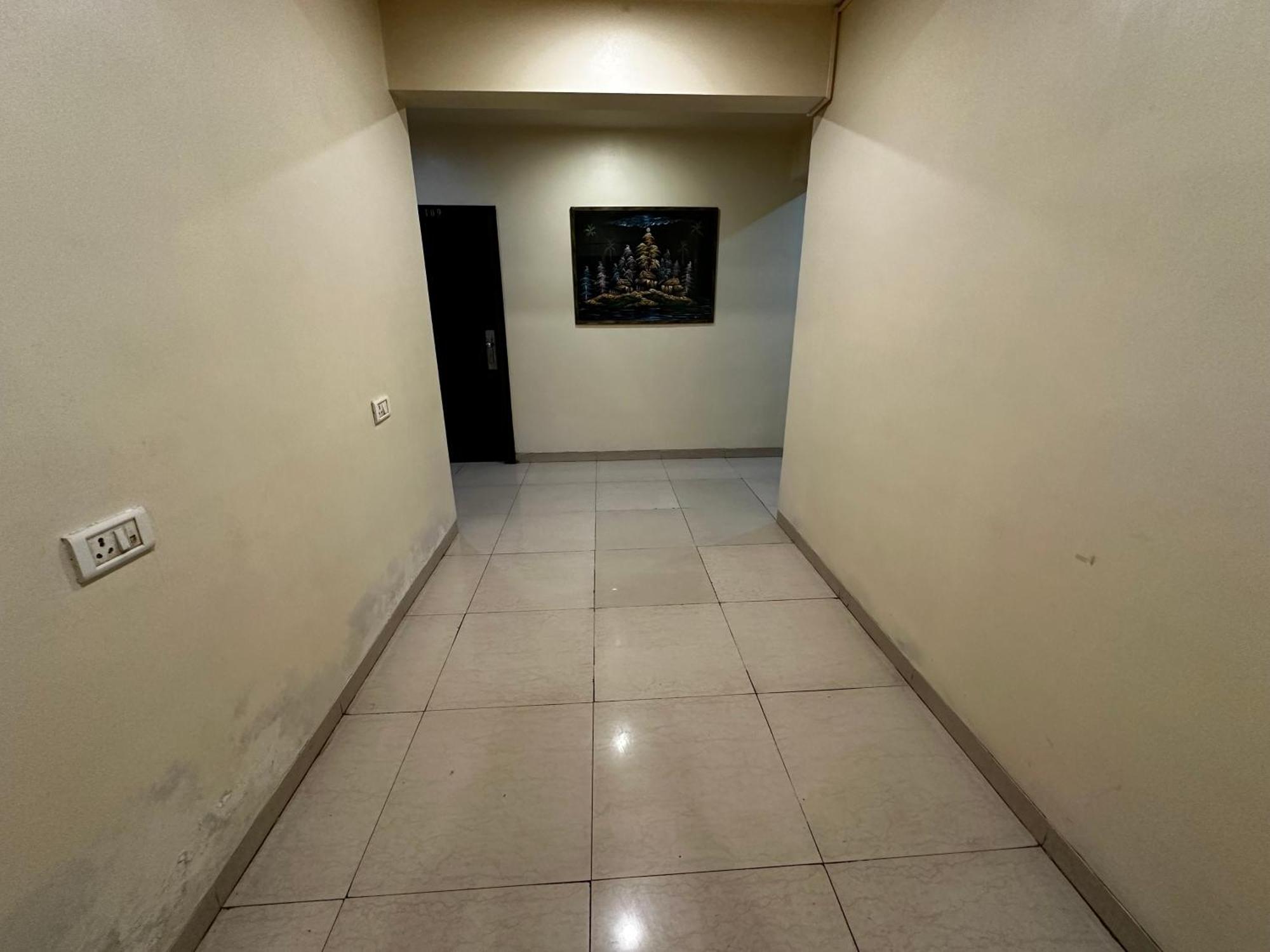 The Saffron Suites Sasupāda Екстериор снимка