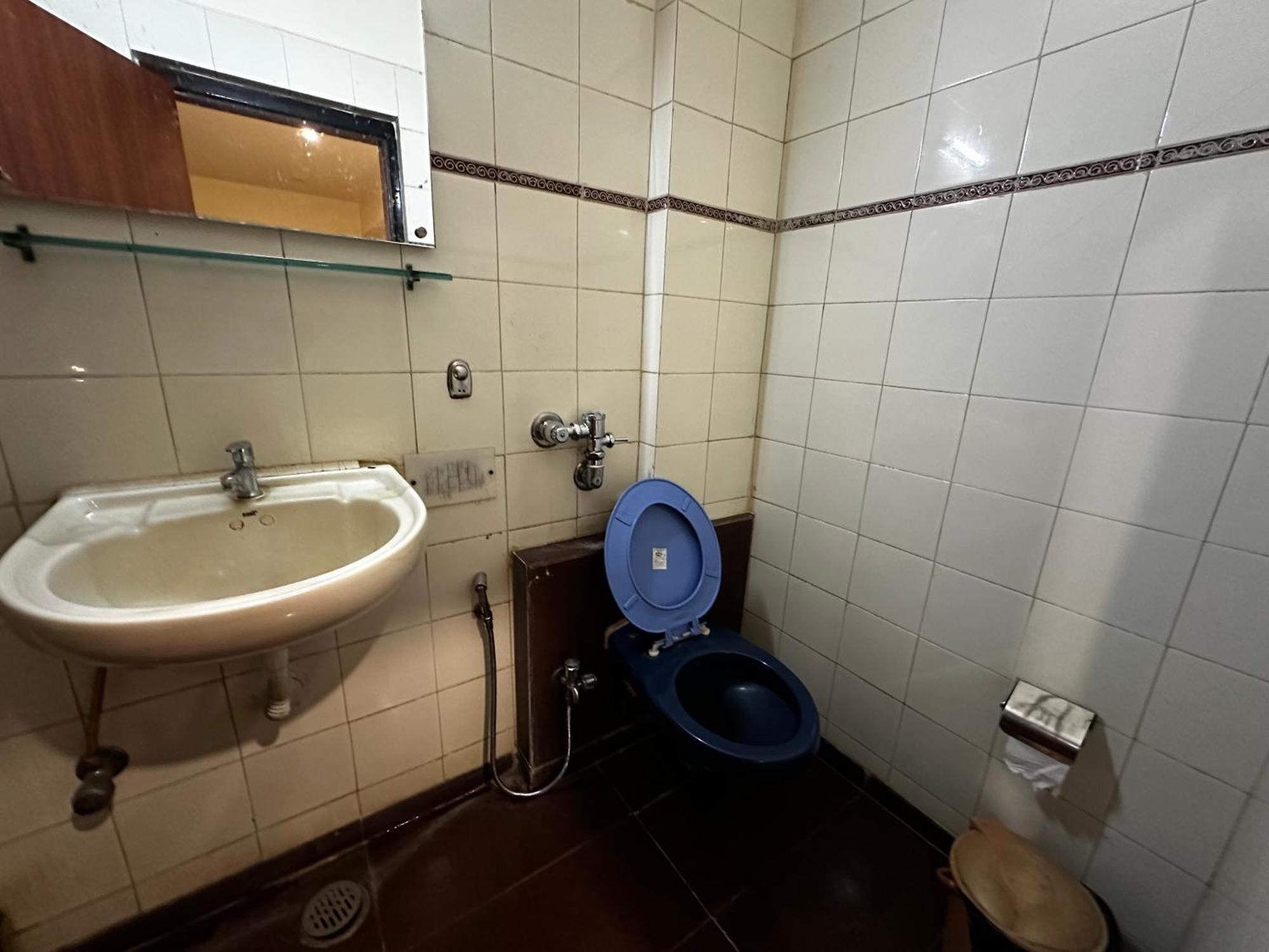 The Saffron Suites Sasupāda Екстериор снимка